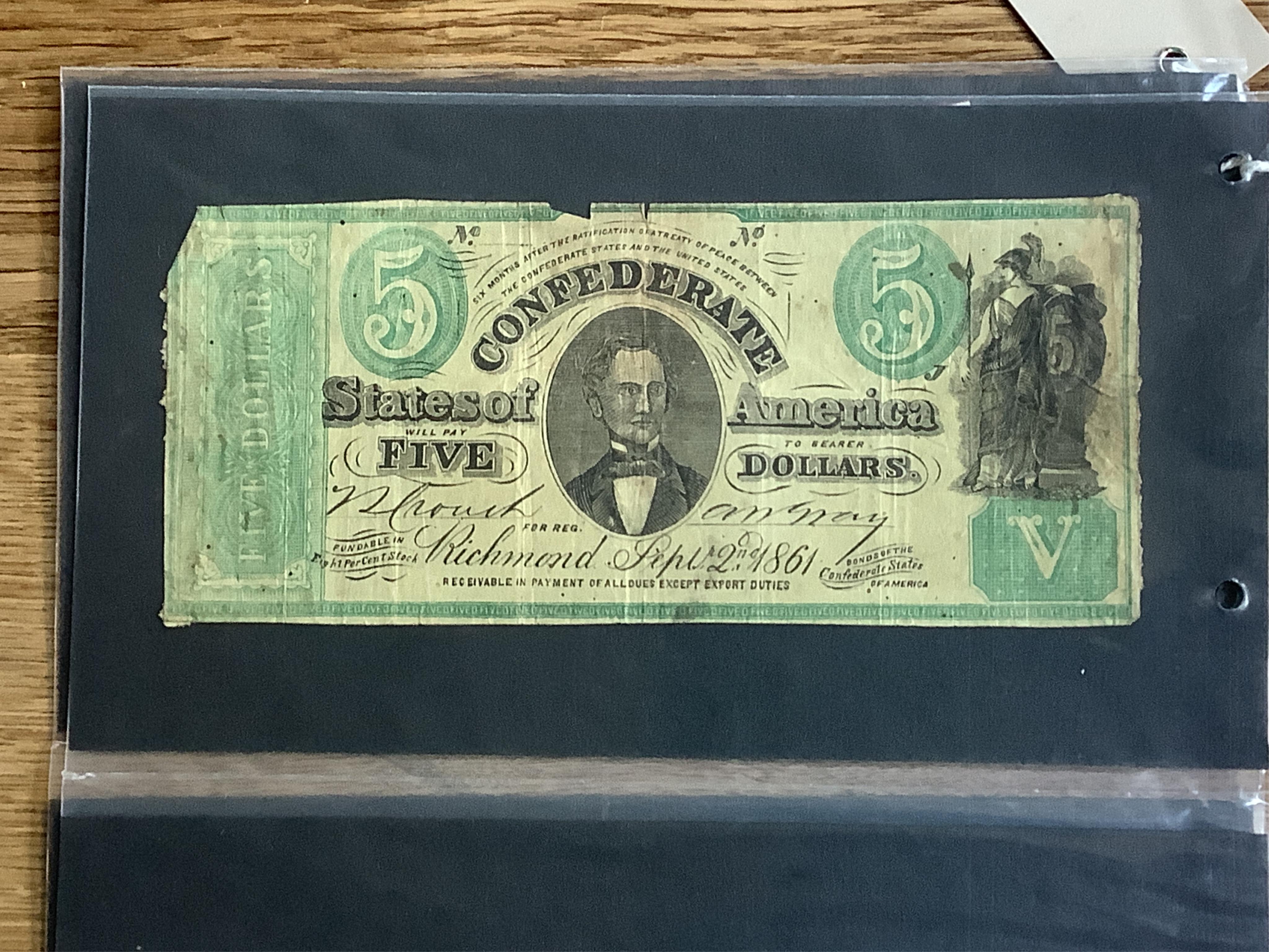 American banknotes; Bank State South Carolina one dollar 1861; Confederate States five dollars 1861; State of Louisiana five dollars 1878, Fractional currency 10c 1870's; Fractional currency 25c; 1917 one dollar etc (11)